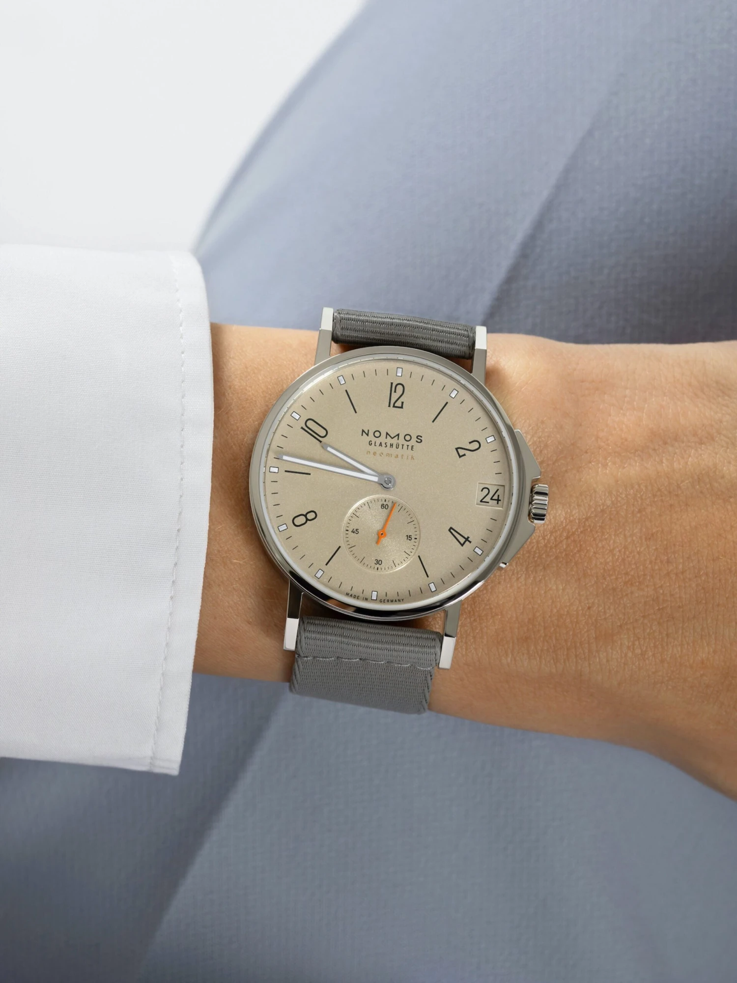 Ahoi Neomatik 38 Date Sand - Image 3